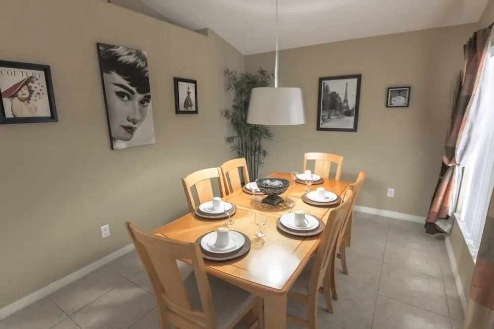 Marlin's Manor With South Facing Pool! All Day Sun 4 Bedroom Home by Redawning