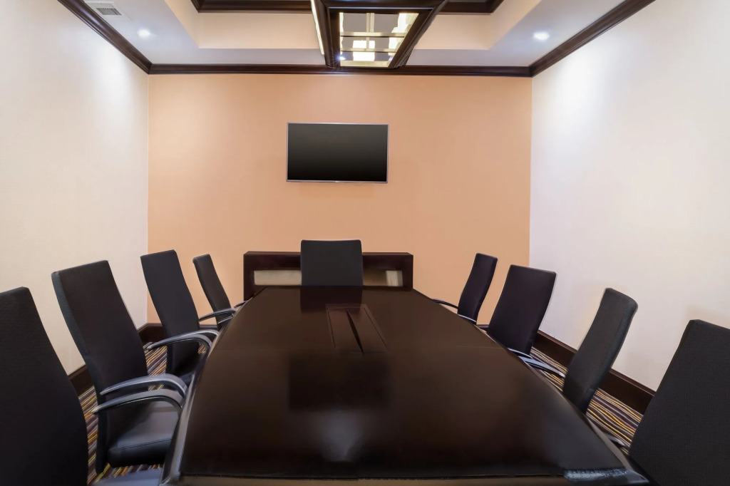 Holiday Inn Express Hotel & Suites Dallas West by IHG