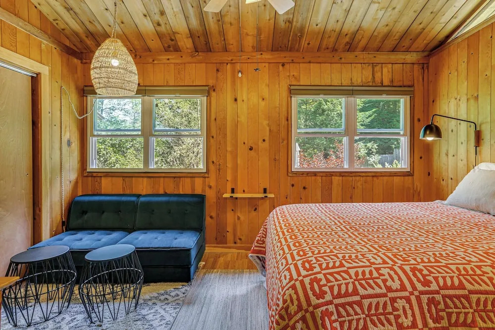 High Falls Restorative Cabin in the Woods!