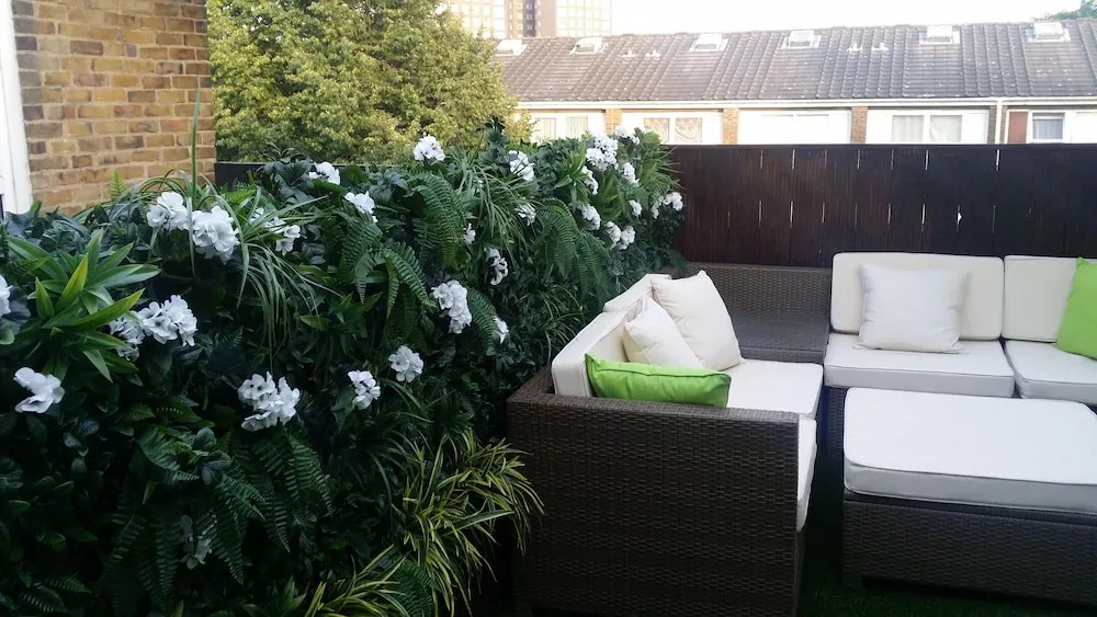 1 Bedroom Flat With Roof Terrace In Fulham