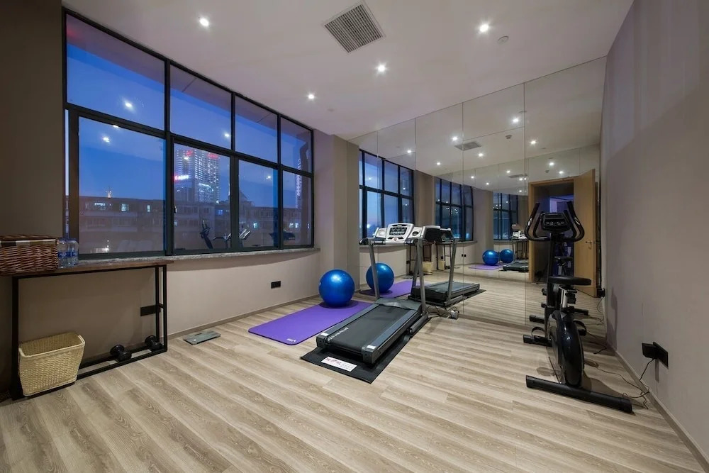 Ningbo Tianyi Square Atour Hotel