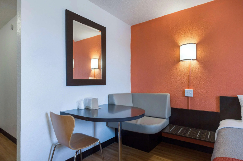 Americas Best Value Inn Lincoln, Illinois