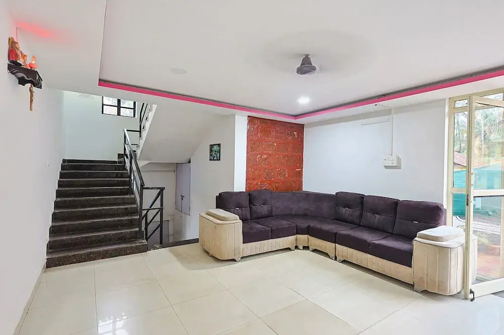 Fabhotel Home & Beyond