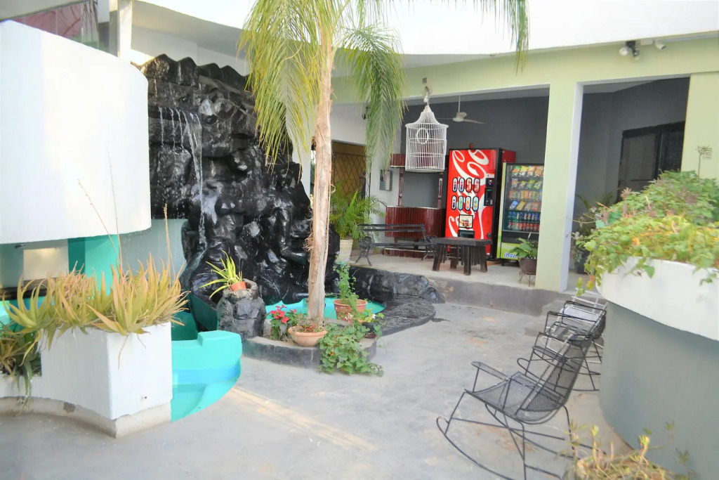 Laguna Inn