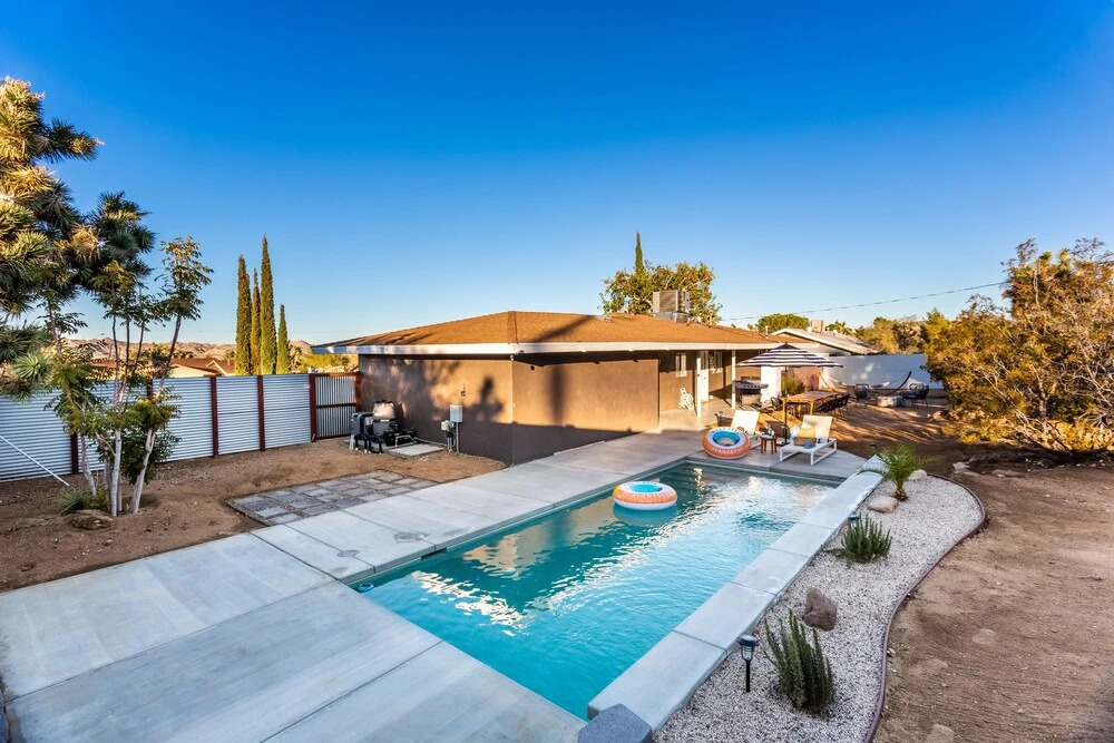 Sunburst by Avantstay Newly Added Pool! 5 Mins TO Town