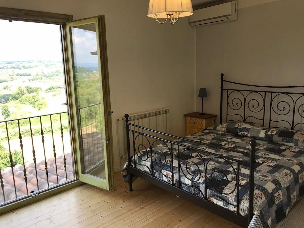 Charming 3 Bed Villa in Otricoli Stunnings Views