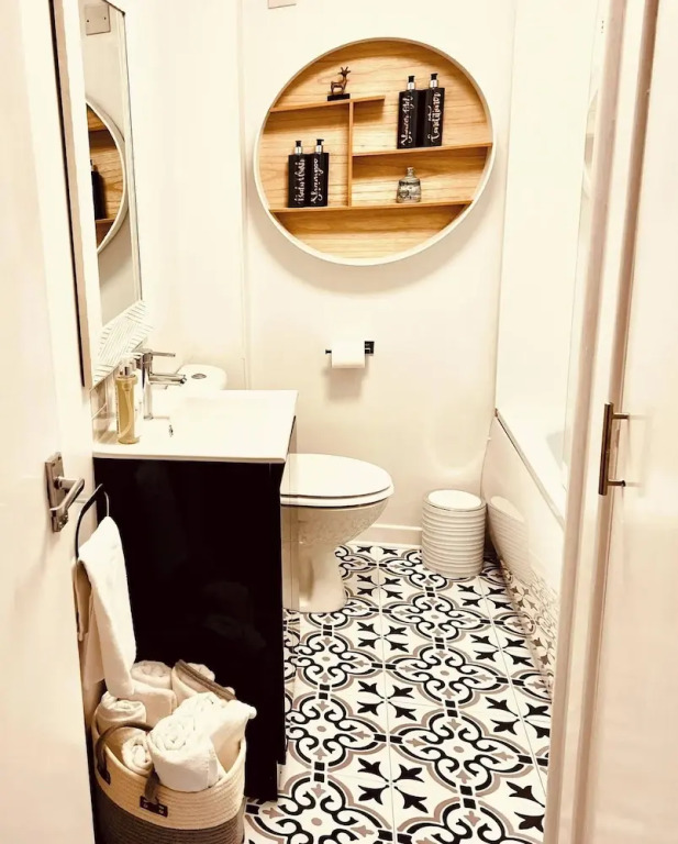 Charming Edinburgh Apartment Beside Edinburgh Castle