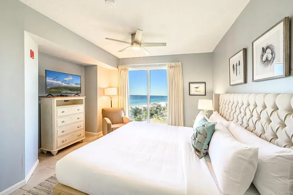 Westwinds 4779 - Flr9 - 2BR 2BA -