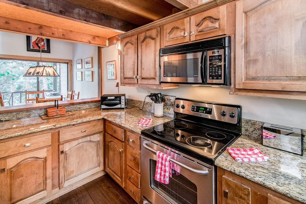 Truckee Condo 1 Mi. from Northstar by RedAwning