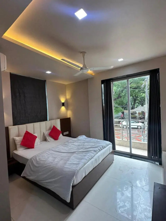 Hotel Suhagan Height