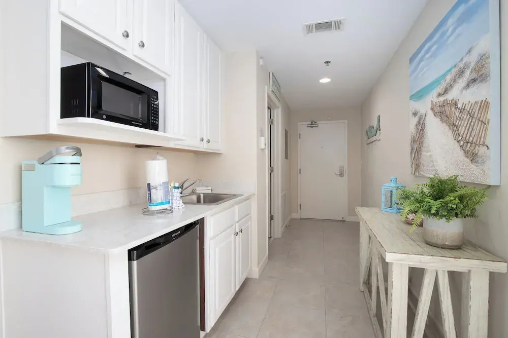 Water Park On-site! 2 Beachfront Master Suites! Corner Balcony Views!