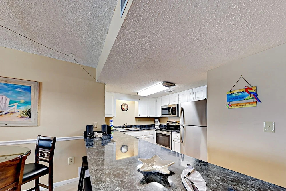 E Beach Condo #368 2 Bedrooms 2 Bathrooms Condo