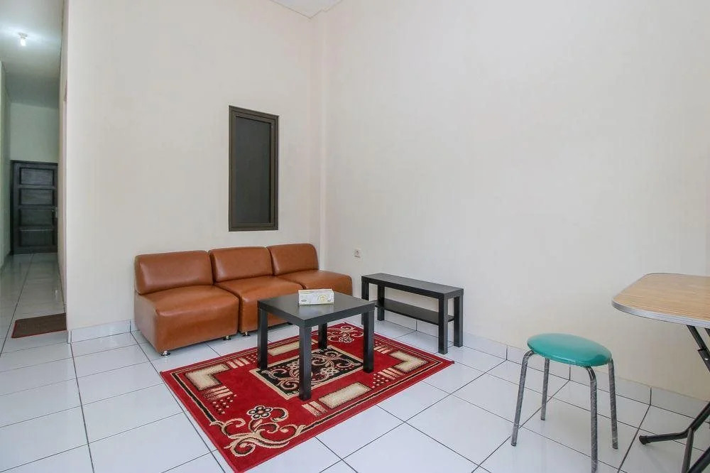 雅加达艾莉艾可回教肯班甘DPR佩巴蒂布落克C70酒店(Airy Eco Syariah Kembangan Dpr Pribadi Blok C 70 Jakarta)