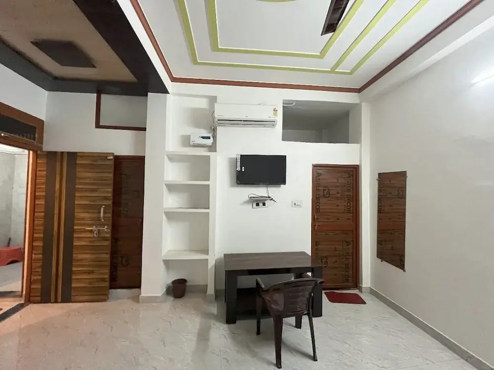 J K Palace Hotel Devkali Ayodhya