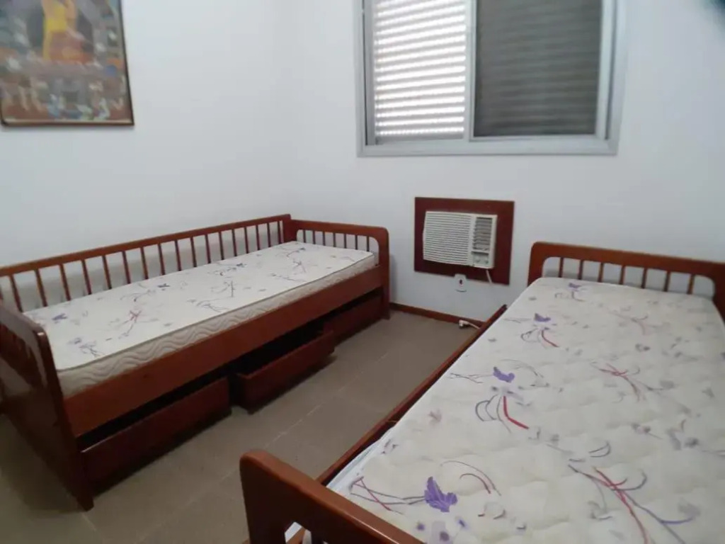 Cabo Frio - Praia do Forte - Apto 130 m2 na beira da praia, com ar condicionado