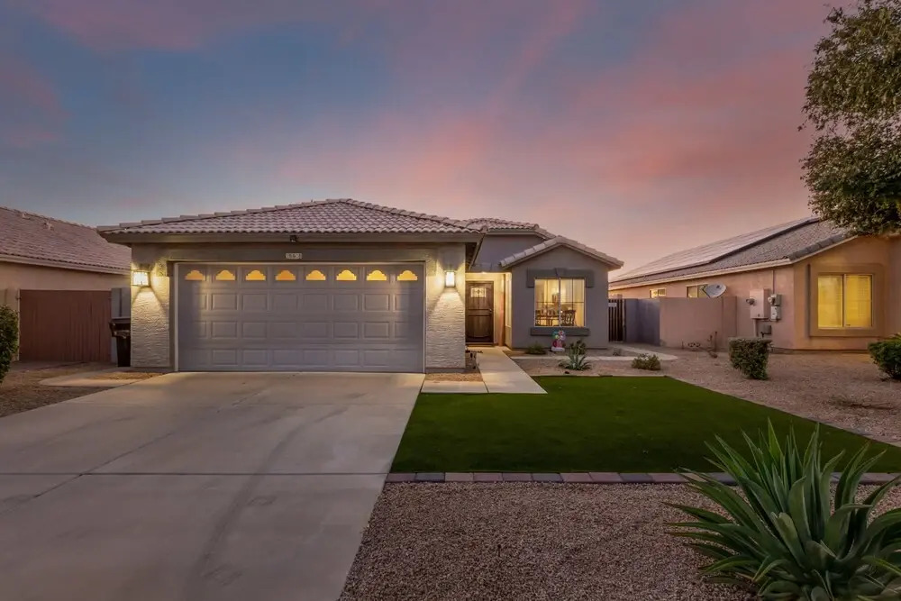 136th Surprise 4 Bedroom Home by RedAwning