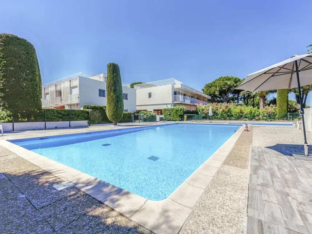 Delightful Apartment in Saint Tropez With Swimming Pool