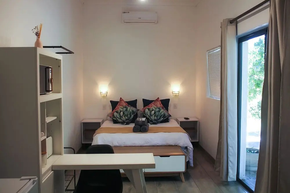 Bezalel Estate Country House