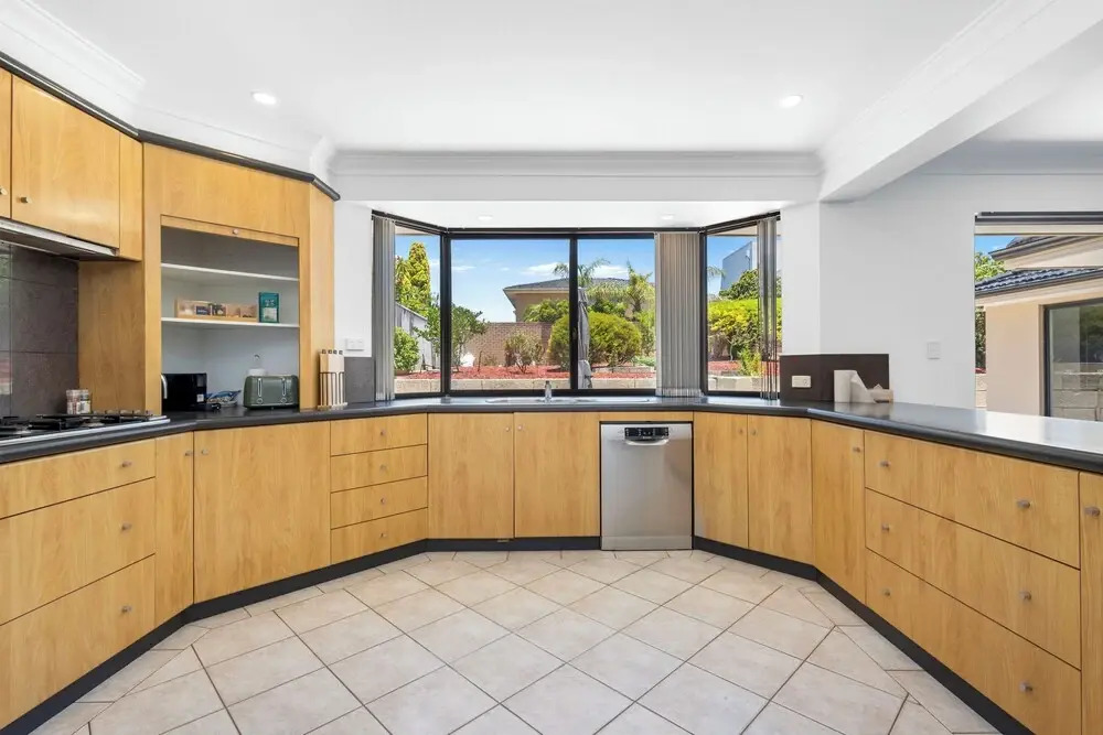 The Monaco Mansion Dianella - Sepal Stay