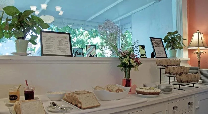 Palm Beach Hibiscus Bed & Breakfast