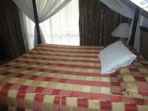 Hotel Cathay