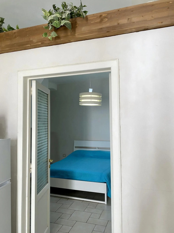 3 people, 1 bathroom, suitable for couples, central location, few steps from the sea-Dimora Rosa Bianca