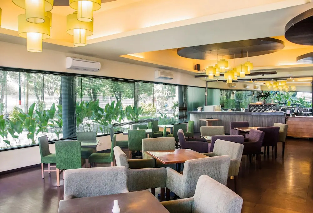 Whiz Residence Darmo Harapan Surabaya