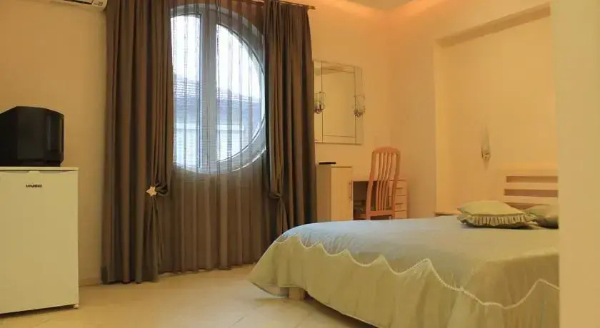 Stela Guest House