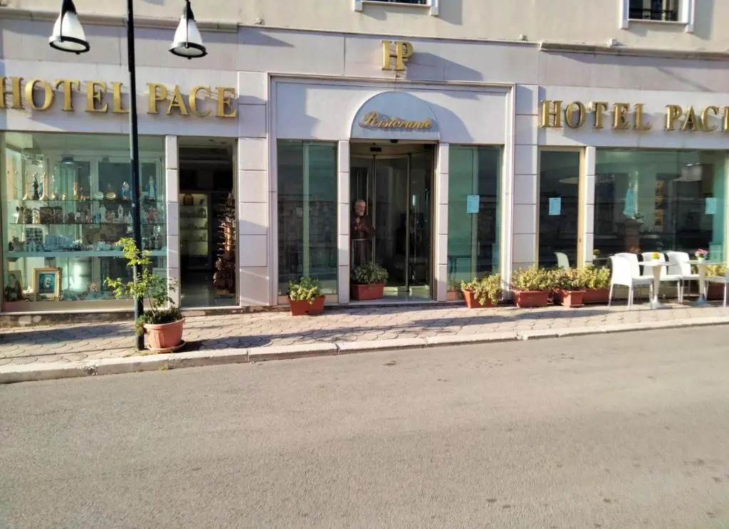 Hotel Pace