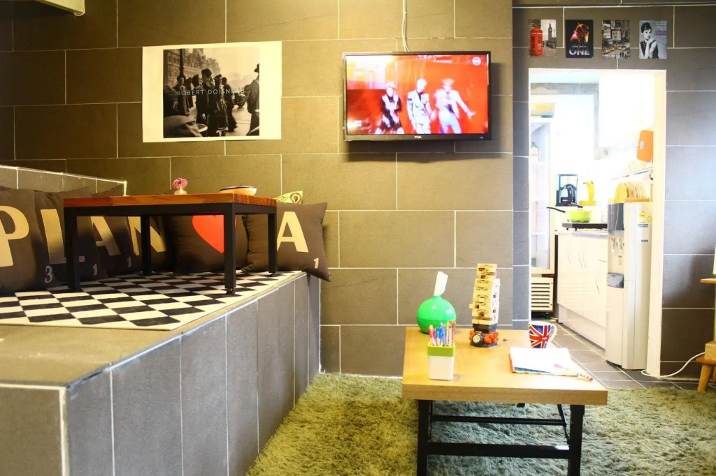 Plan A Hostel