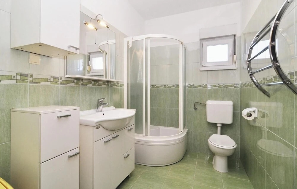 Awesome Home in Petrcane With Wifi and 3 Bedrooms