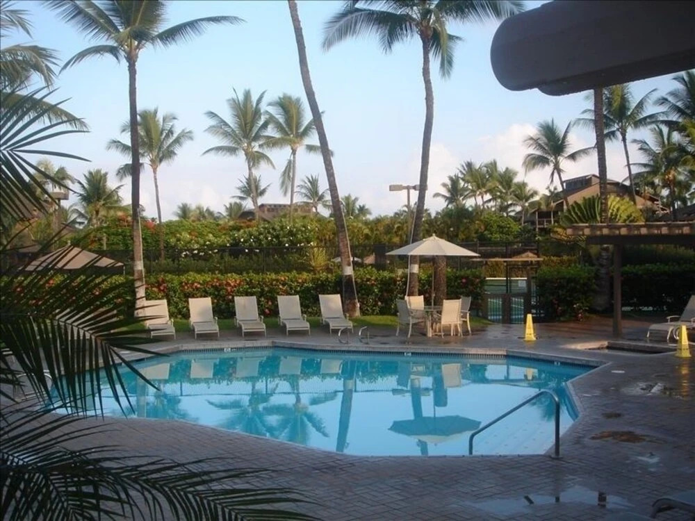 Kanaloa 202 by RedAwning