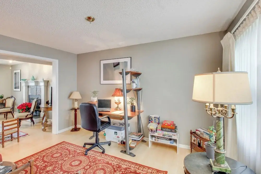 2 Mi to KU Campus: Group Getaway w/ Patio & Garden