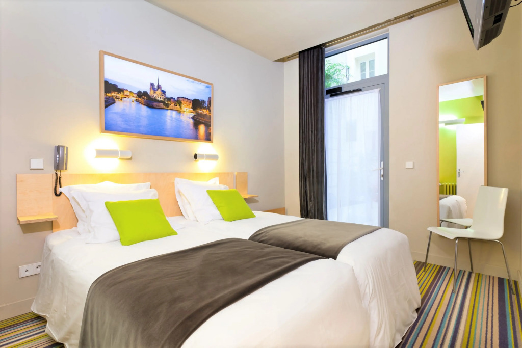 Hotel Glasgow Monceau by Patrick Hayat