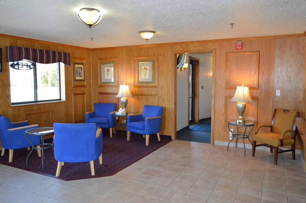 Crystal Inn and Suites