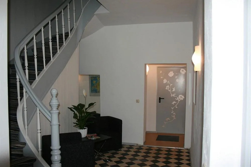 Hotel EDEN