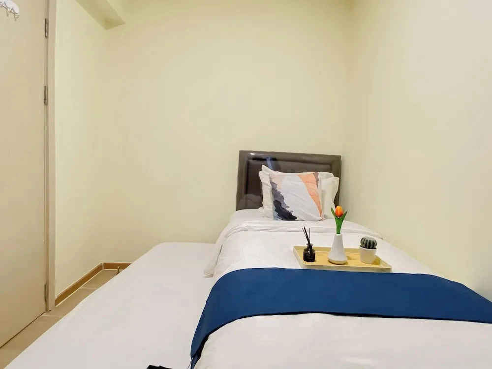 Good Space And Restful 2Br At Apartment Meikarta