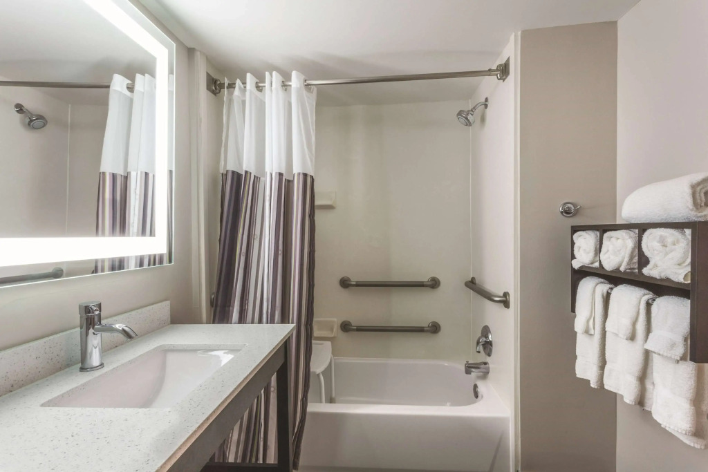 La Quinta by Wyndham Columbus North
