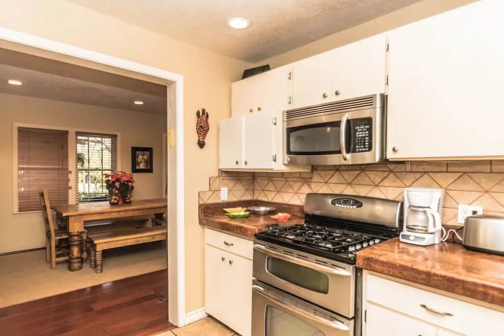 Geronimo Creek Retreat- Homestead Haus 3 Bedrooms 2 Bathrooms Cabin