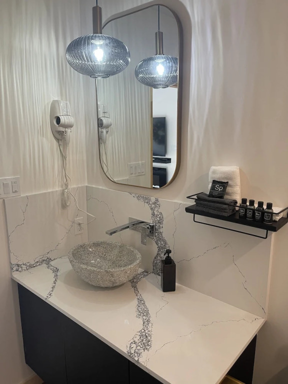 Evo Luxury Waterfront Adults Only B&B
