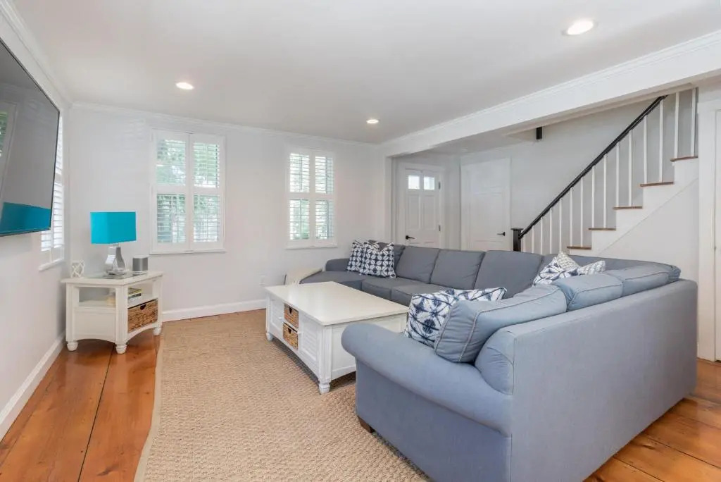 45A Pleasant St