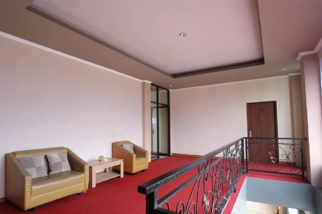 OYO 1864 Tiara Guest House