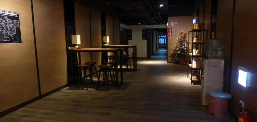 Honest & Warm Hotel