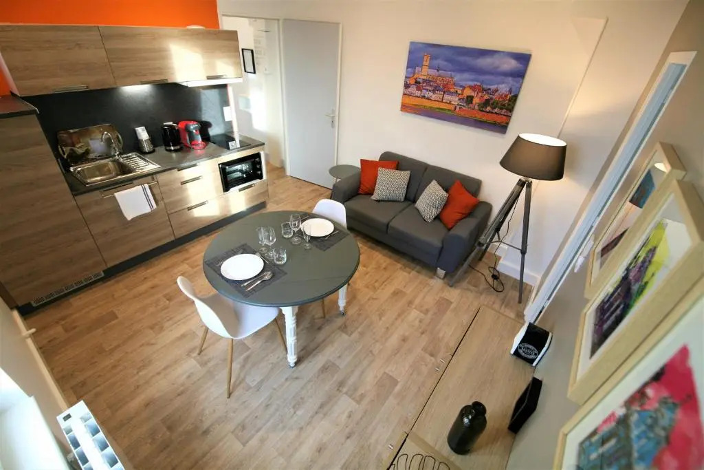 Le FAIDHERBE Style AppartHôtel - Parking gratuit - Calme et lumineux