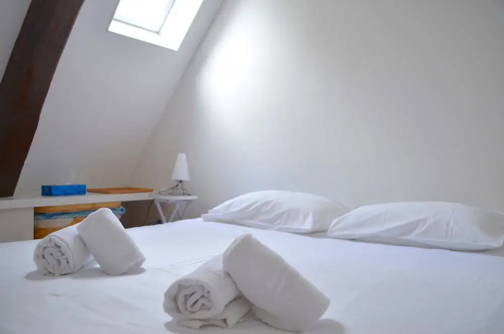 Top Floor Flat Near Bastille