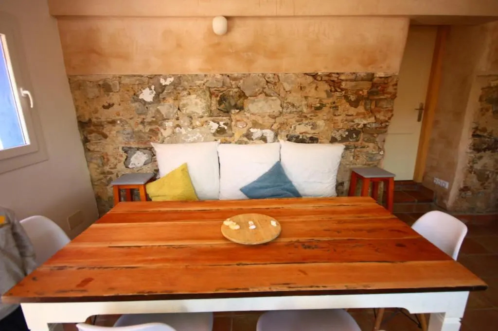 VALDEVAQUEROS HOUSE
