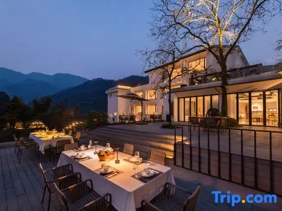 Trip.com Group Country Retreats (Mount Emei Yixi-Qingyin Joint Resort)