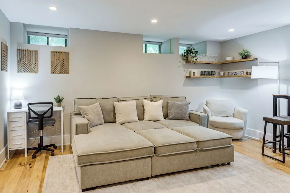 Walkable for Dc250! Stylish Studio in Adams Morgan