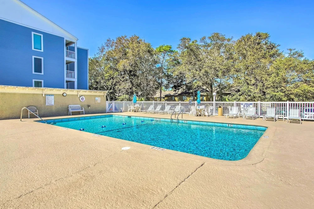 Myrtle Beach Condo w/ Balcony + Ocean Views!