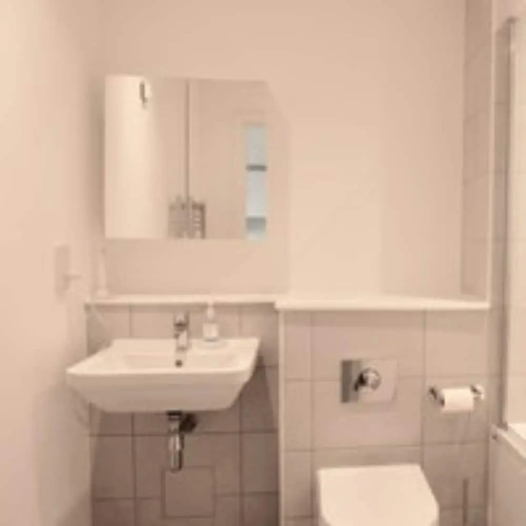 Spacious Flat In London Zone 2 With River Views